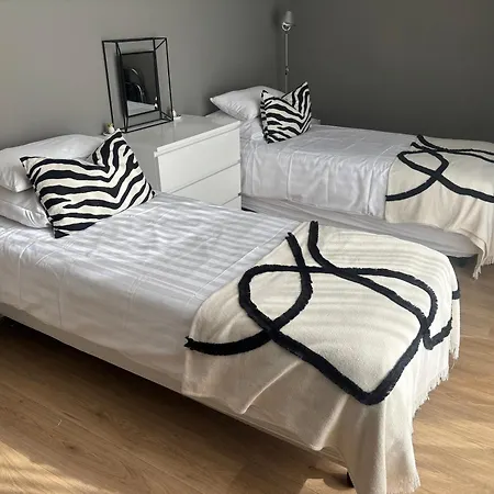 Near Amsterdam And Airport, 90m2, Privacy!