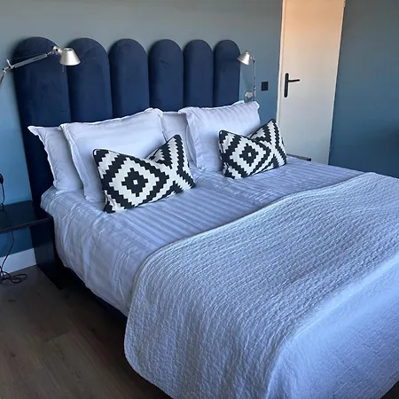 Near Amsterdam And Airport, 90m2, Privacy! *