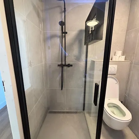 Near Amsterdam And Airport, 90m2, Privacy! ﾎｰﾌﾄﾞﾛｰﾌﾟ